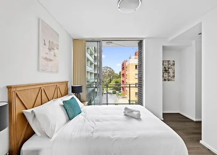 2Br Apt In Strathfield Sleeps 6