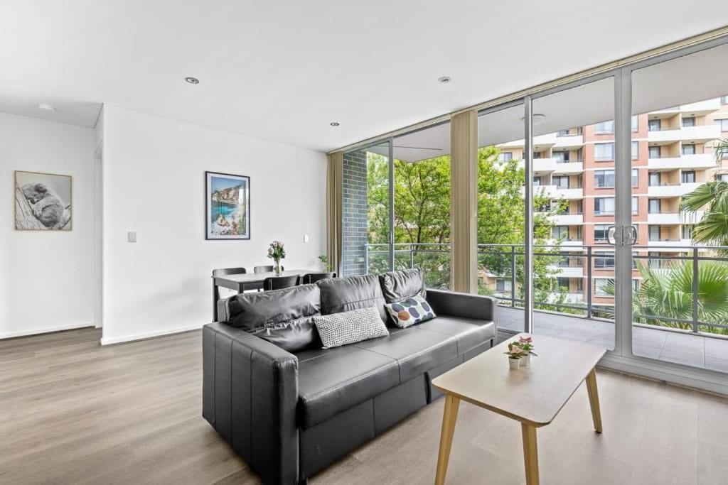 Apartment 2br In Strathfield Sleeps 6 Sydney